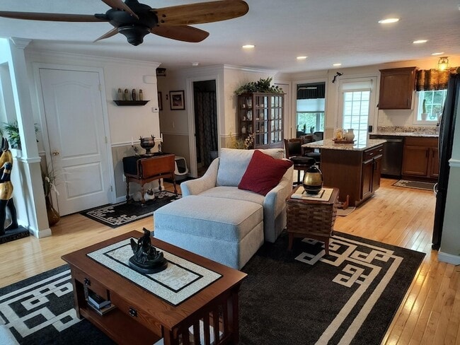 Photo - 28 Owens Dr Unit 52