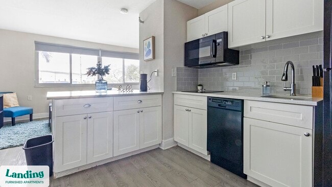 Photo - 305 Dr. M.L.K. Jr St S Unit 243.1403622