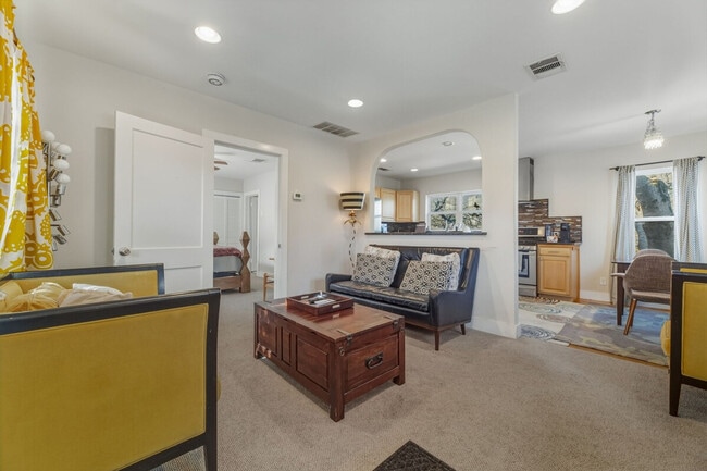 Photo - 512 Bouldin Ave Unit SI ID1492689P