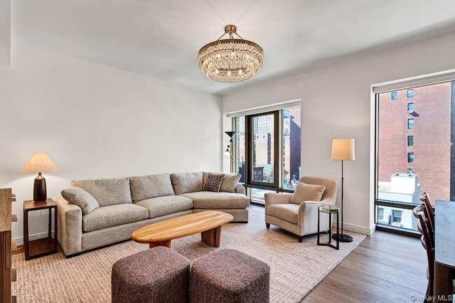 Photo - 200 E 21st St Unit 8A