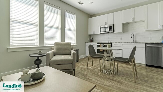 Building Photo - 3005 Chestnut Grv Ln Unit 3209.1410023