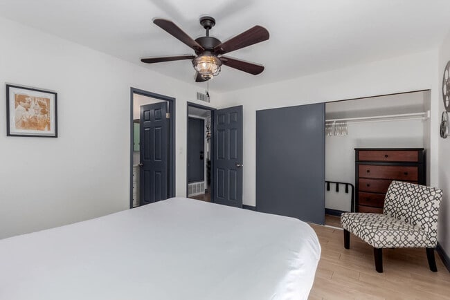 Photo - 4600 N 68th St Unit SI ID1558650P