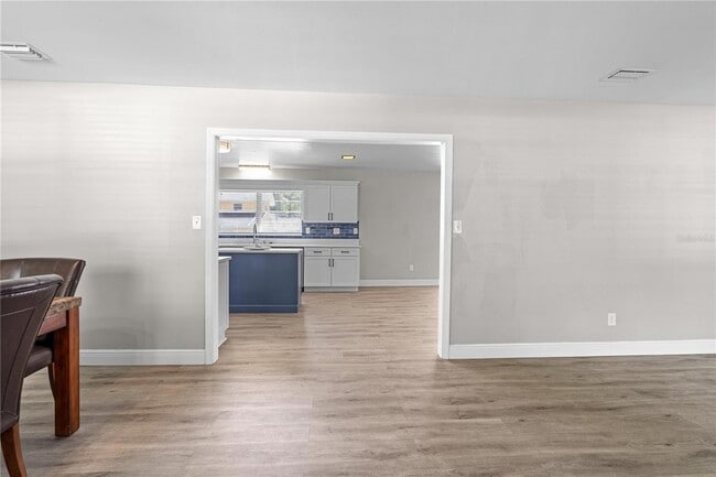 Photo - 121 NW 29th St