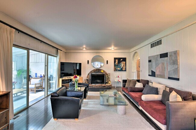 Photo - 28 Holiday Dr Unit SI ID1546434P