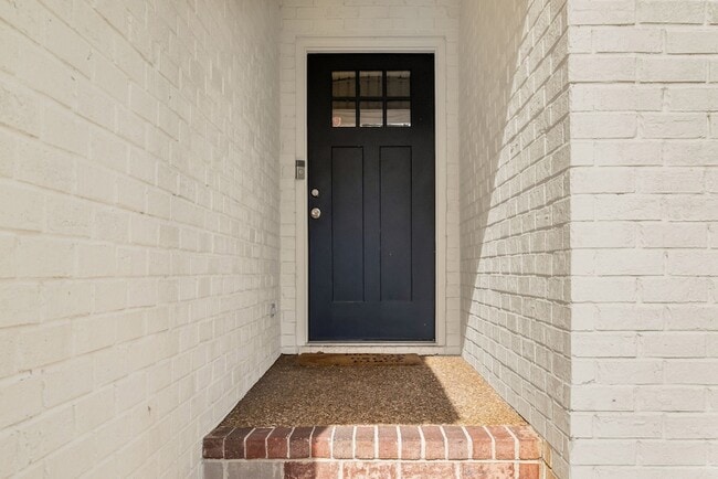 Photo - 159 Brookview Cir