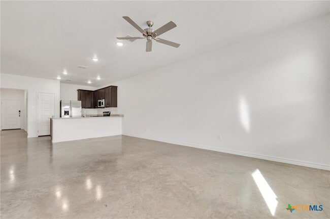 Photo - 3902 American Elm Dr