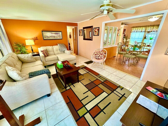 Building Photo - 436 Nettles Blvd Unit SI ID1537496P