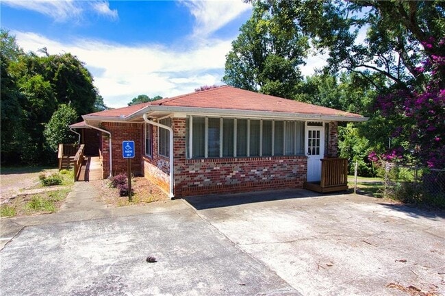 Photo - 1835 Lawrenceville Hwy