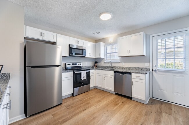 Photo - South Haven Apartments