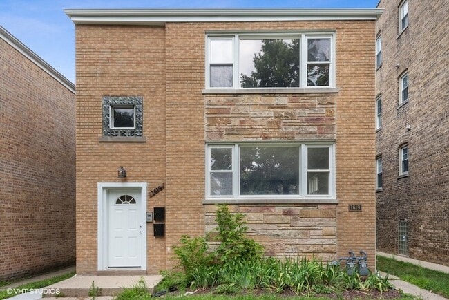 Building Photo - 1619 Monroe St Unit 1