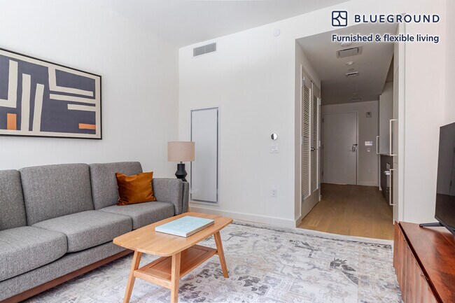 Photo - 244 W 29th St Unit FL4-ID2147