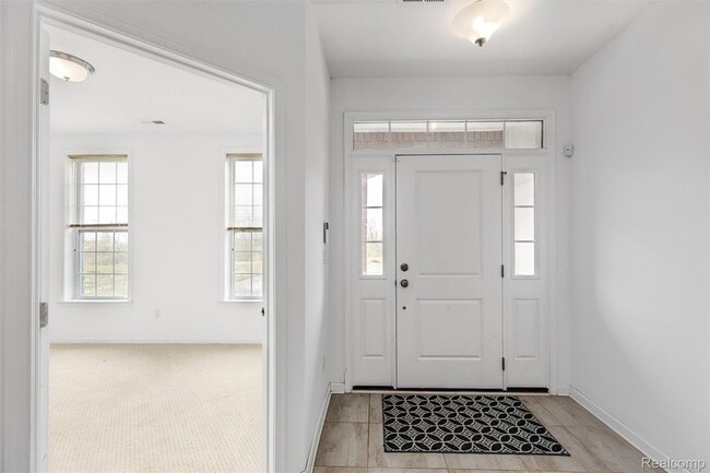 Photo - 2769 Ashcombe Dr.