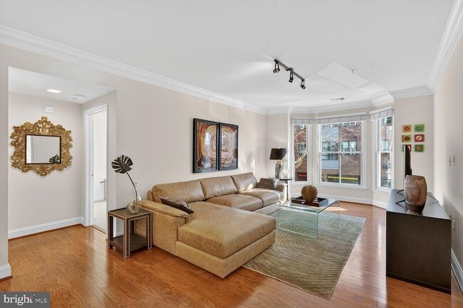 Photo - 1115 Cameron St Unit 211