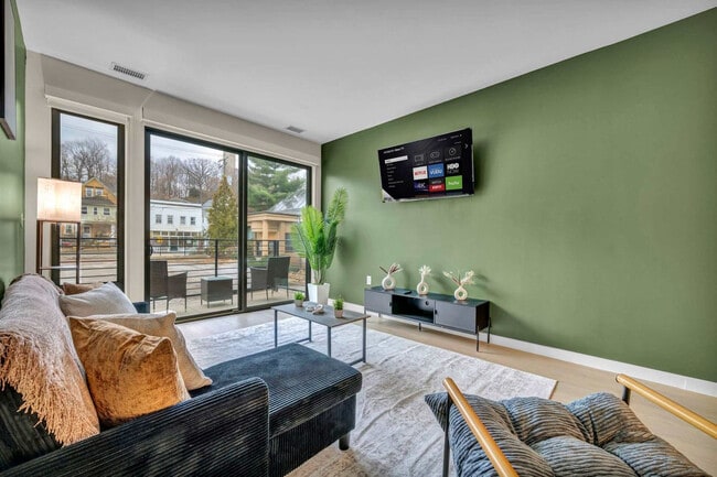 Building Photo - 2189 Cornell Rd Unit ID1390815P