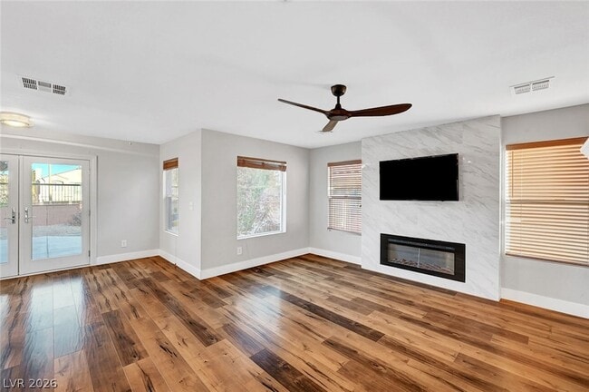 Photo - 812 Sistine St