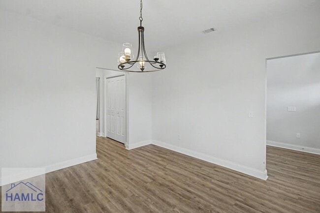 Photo - 103 Fridley Ln