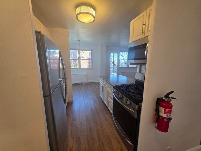 Photo - 7100 JFK Blvd E