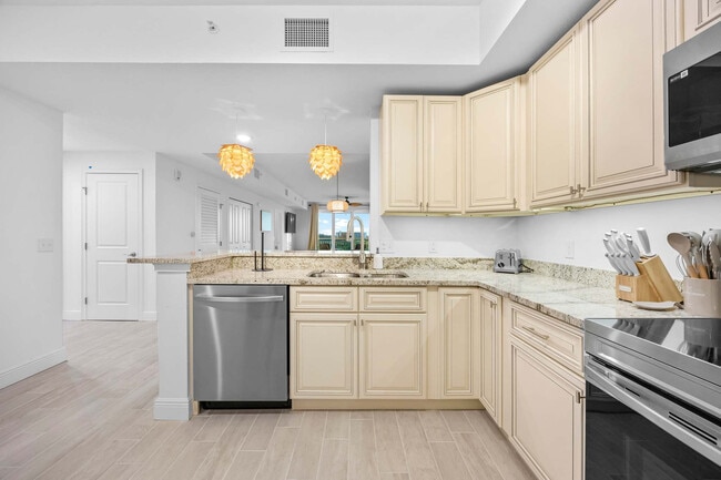 Photo - 605 Kemp St Unit ID1044465P