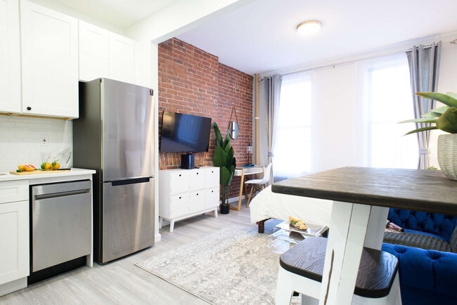 Building Photo - 240e E 75th St Unit FL2-ID1021879P