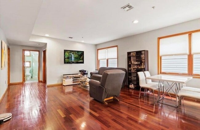 Photo - 515 30th St Unit 1B