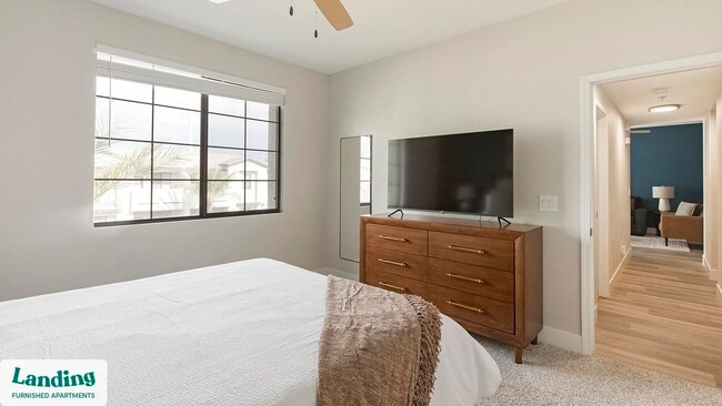 Photo - 9242 W Russell Rd Unit 14-306