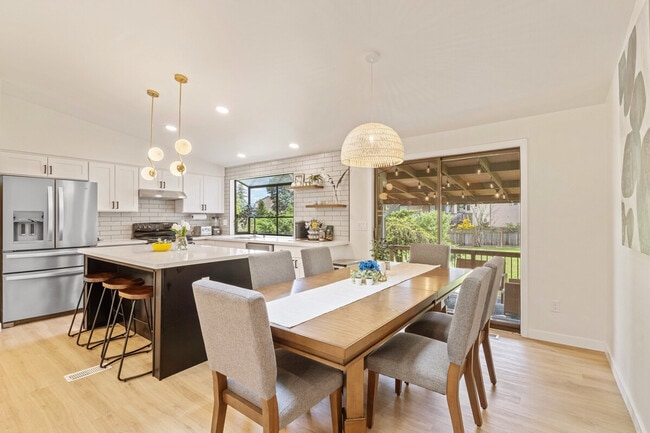 Photo - 14808 11th Pl W Unit ID1324814P