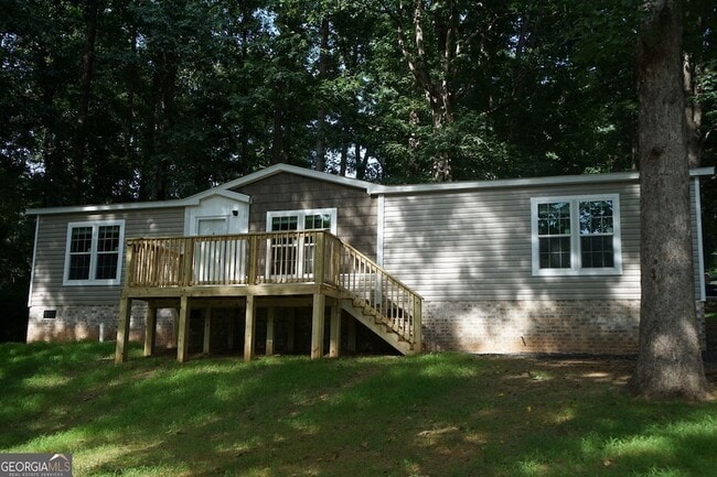 Photo - 210 Woodland St