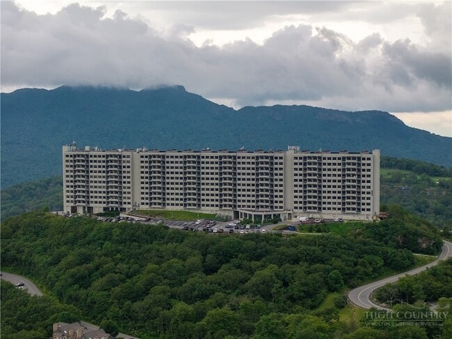 Building Photo - 303 Sugar Top Dr Unit 2207