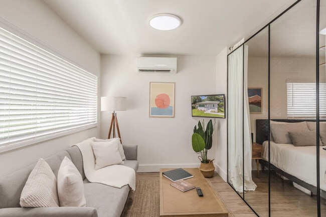 Photo - 2710 Amherst Ave Unit ID1018188P