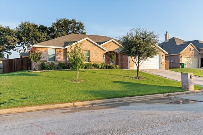 Photo - 3733 Cecelia Ln