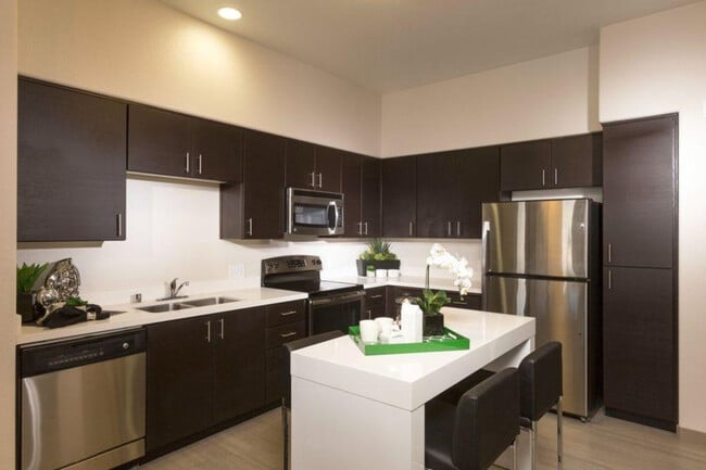 Photo - 1107 N Fair Oaks Ave Unit ID1320423P