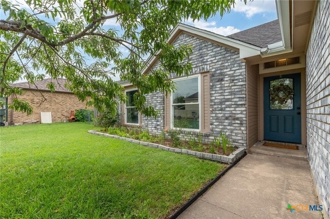 Photo - 2804 Bluejay Dr