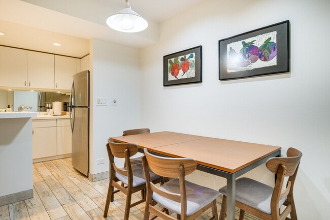 Photo - 2238 N Geneva Terrace Unit ID1306104P