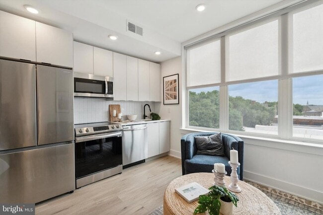 Photo - 139 W Chelten Ave Unit 409