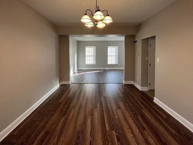 Photo - 62 Chancellor Park Dr