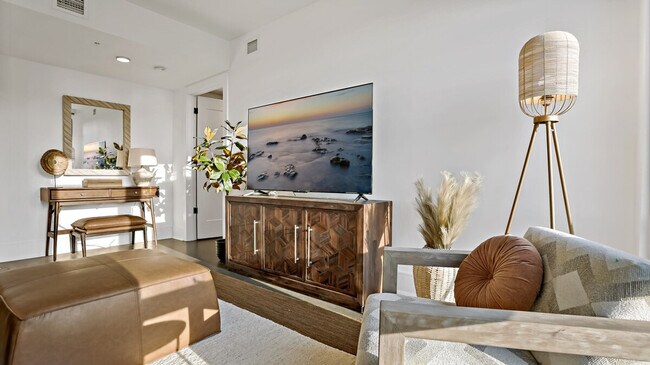 Photo - 1722 6th St NW Unit ID1395399P