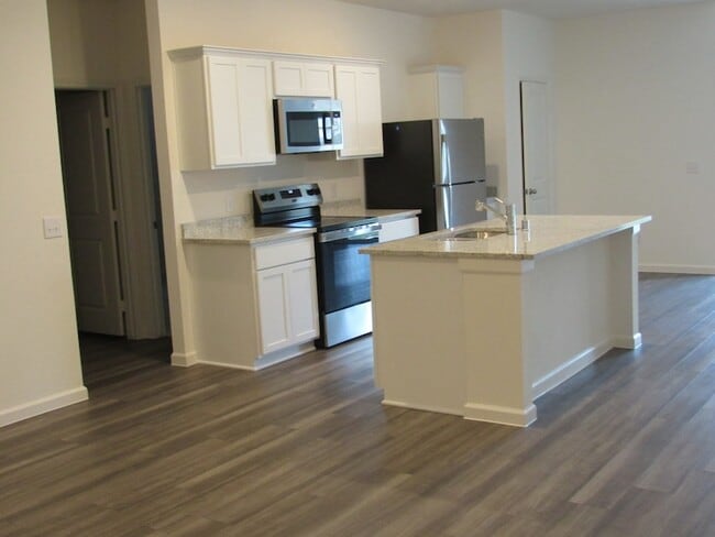 Photo - 2300 Plantation Dr
