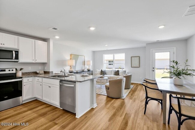 Photo - 4118 Hobblebush Dr