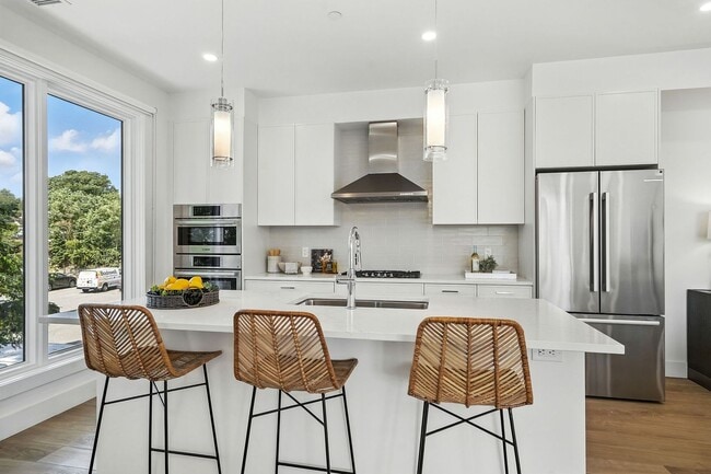 Photo - Harrison Grand