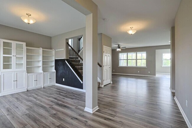 Photo - 6545 Cannondale Dr