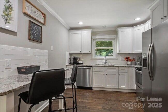 Photo - 2521 Dora Dr