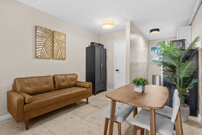 Building Photo - 1669 Meridian Ave Unit SI ID1540539P