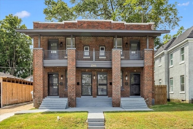 Building Photo - 2395 Forest Ave