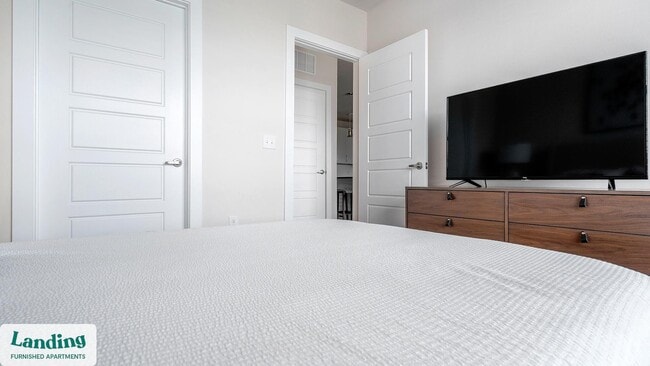 Photo - 15950 Chase Hill Blvd Unit 8402