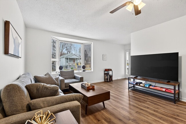 Photo - 146 W Felton Ave Unit SI ID1472913P