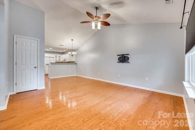 Photo - 2052 Shady Pond Dr
