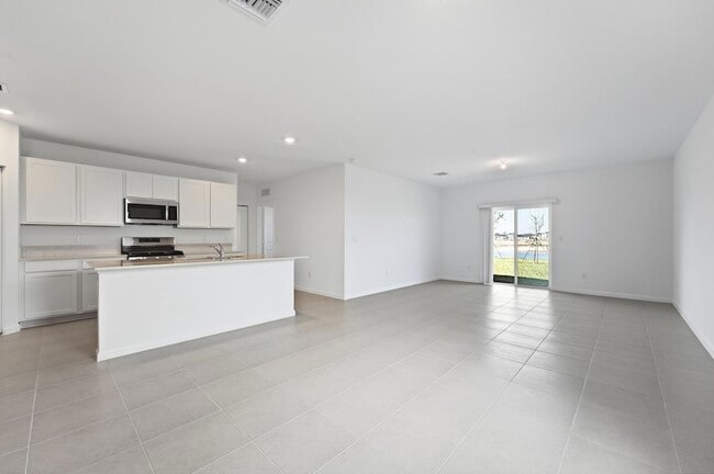 Photo - 10754 NW Moon Rise Ln