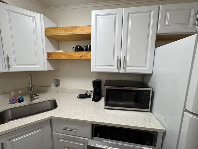 Photo - 806 S Elm St Unit ID1296536P