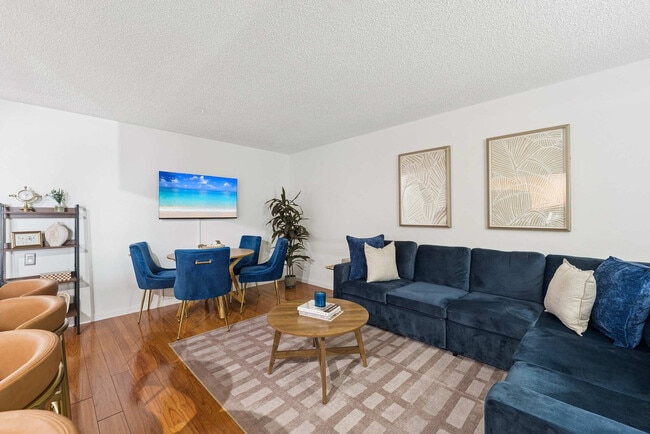 Building Photo - 7904 West Dr Unit SI FL5-ID1604564P