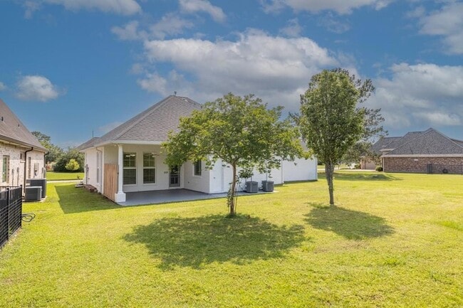 Photo - 321 Cypress Lakes Dr